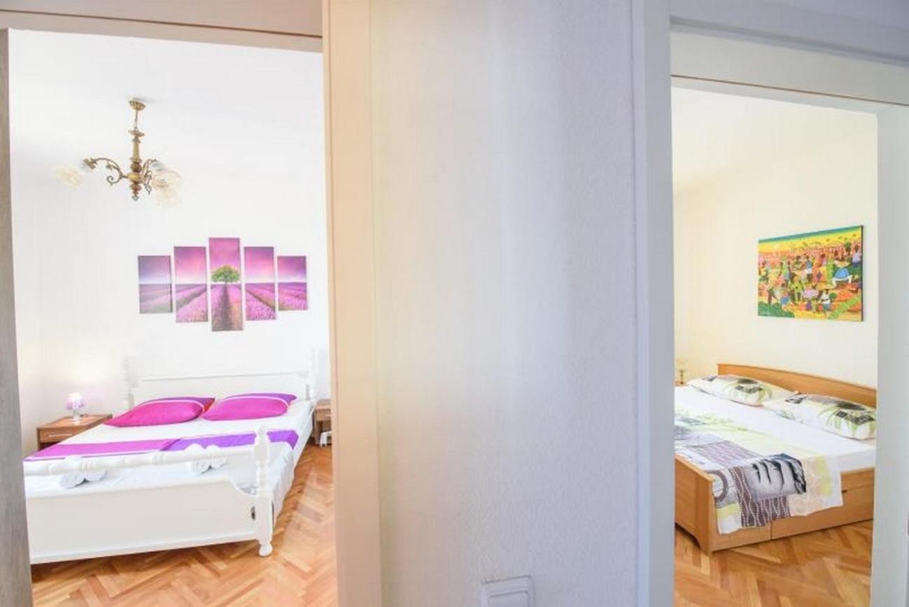 Apartments With A Parking Space Kastel Stafilic, Kastela - 21591 Экстерьер фото